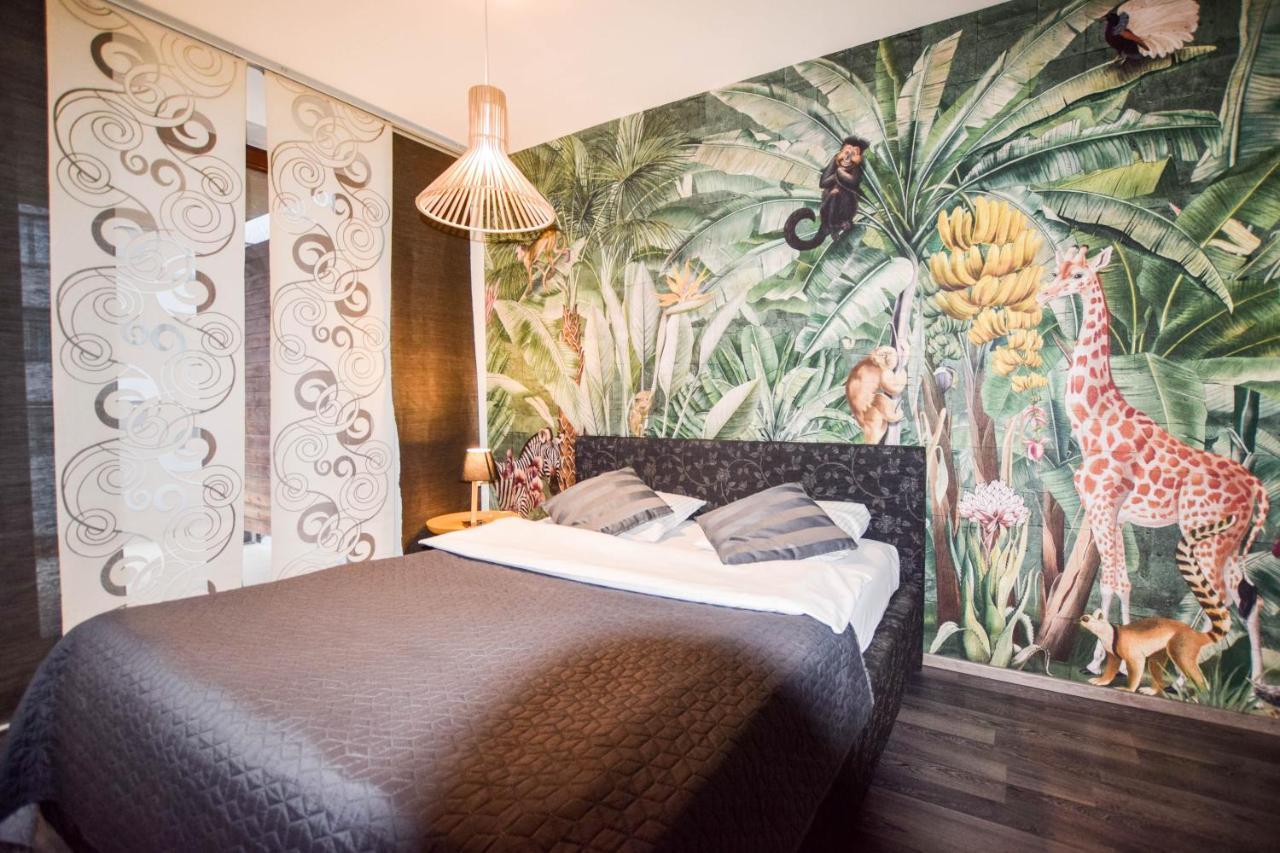 Apartament Z Widokiem Na Wawel W Centrum Miasta Krakow Dış mekan fotoğraf